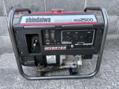 動作確認済 shindaiwa iEG2500 インバーター発電機 2500W - メルカリ