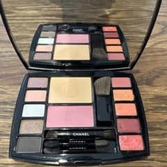 CHANEL トラベルメイクパレット - メルカリ