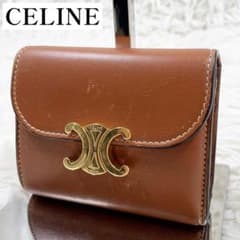 正規品】セリーヌ トリオンフ 三つ折り財布 ブラウン - メルカリ