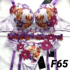 サルート 81G ちはやふる ブラ F65 & ソングM & ガーター M PU - メルカリ