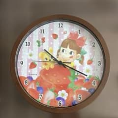不二家】ペコちゃんフルーツ掛け時計 - メルカリ