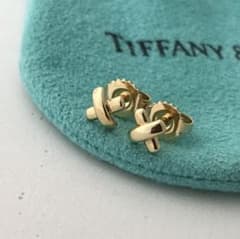 Tiffany K18YG クロスステッチ ピアス 美品 - メルカリ