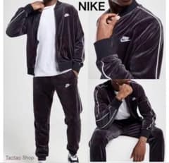 NIKE ベロアジャケット セットアップ - メルカリ