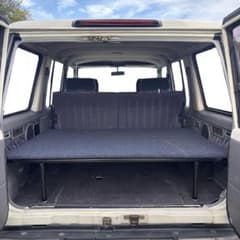 ランクル70系各車種・78プラド ブラックフレーム・天板付き ベッド