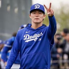 М ナイキ ドジャース ノースリーブパーカー オーセンティック大谷翔平