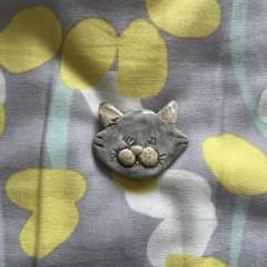 小菅幸子 ブローチ - メルカリ