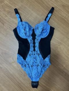 本日のみ値下げ！】グラントイーワンズ LALA ボディスーツ - メルカリ