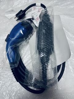 新品未使用 レクサス純正 PHV充電ケーブル 200V G9060-76010 - メルカリ