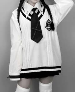 dimmoire 学園ニットベストWhite - メルカリ
