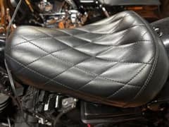 専用Le Pera 黒 バイクシート ダイヤモンドキルティング ラペ