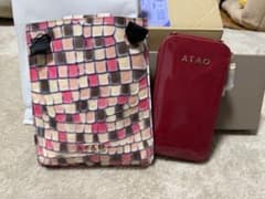 ATAO 2026年福袋 ペタンコポシェットとアミュレット - メルカリ