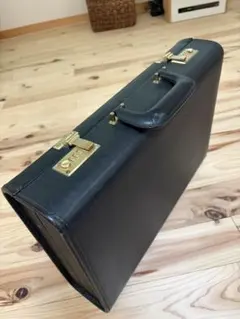 2026年最新】コーチ アタッシュケースの人気アイテム - メルカリ