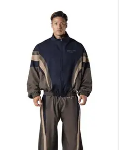 2026年最新】LYFT トラックジャケットの人気アイテム - メルカリ