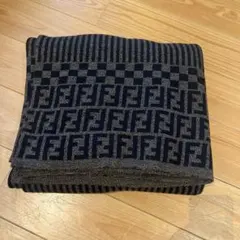 2026年最新】FENDI綿毛布ズッカ柄の人気アイテム - メルカリ