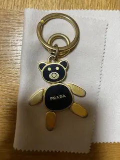 2026年最新】PRADA くまの人気アイテム - メルカリ