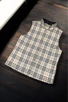2026年最新】BURBERRY LONDON カラー：ベージュ系 ダウンベスト