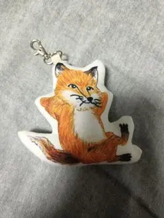 2026年最新】メゾンキツネ キーホルダーの人気アイテム - メルカリ