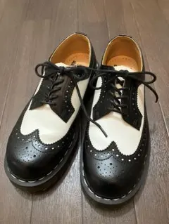 2026年最新】ドクターマーチン ウイングチップの人気アイテム - メルカリ