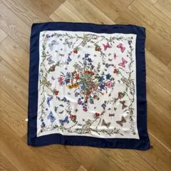 2026年最新】グッチ 花 スカーフの人気アイテム - メルカリ