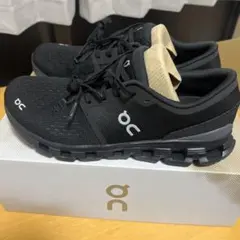 2026年最新】On スニーカーの人気アイテム - メルカリ