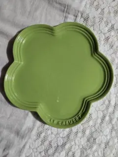 2026年最新】ルクルーゼ フラワープレートの人気アイテム - メルカリ