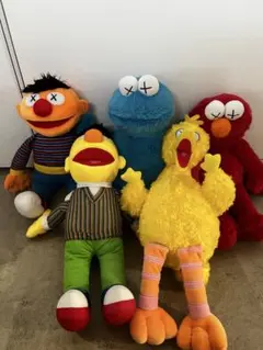 2026年最新】セサミストーリート kaws ぬいぐるみの人気アイテム