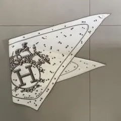 2026年最新】hermes スカーフ 三角の人気アイテム - メルカリ
