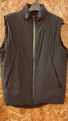 2026年最新】descente allterrain ベストの人気アイテム - メルカリ