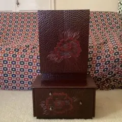 ❤️セール❤️鎌倉彫 三面鏡 鏡台 牡丹柄 - メルカリ