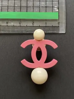 2026年最新】CHANEL シャネル ピンブローチの人気アイテム - メルカリ