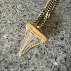 2026年最新】givenchy シャークトゥースの人気アイテム - メルカリ