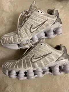 2026年最新】nIKE shox tl 23.5の人気アイテム - メルカリ