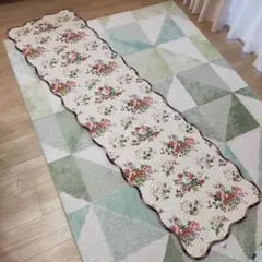 2026年最新】ローラアシュレイラグの人気アイテム - メルカリ