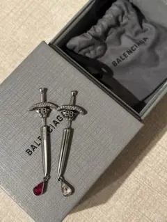 2026年最新】balenciaga ピアス 片耳の人気アイテム - メルカリ