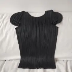 2026年最新】PLEATS PLEASE 半袖の人気アイテム - メルカリ