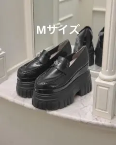 2026年最新】michellMacaron ローファー・革靴の人気アイテム - メルカリ