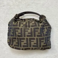 2026年最新】フェンディ ズッカ ポーチの人気アイテム - メルカリ