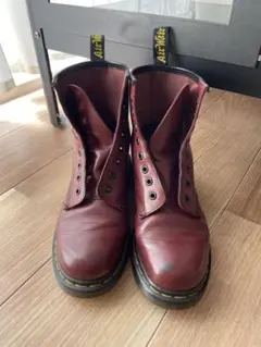 2026年最新】ドクターマーチン 8ホール uk6 チェリーレッドの人気