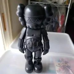 2026年最新】KAWS ストームトルーパーの人気アイテム - メルカリ