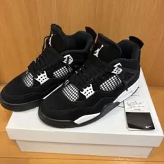 2026年最新】jordan 4 thunderの人気アイテム - メルカリ