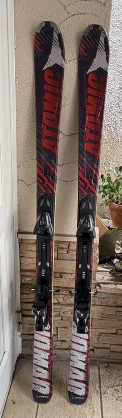 2026年最新】atomic スノーボードの人気アイテム - メルカリ