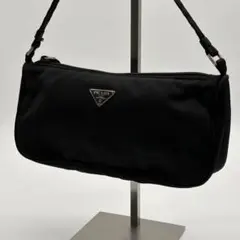 2026年最新】prada ショルダーバッグ archiveの人気アイテム - メルカリ