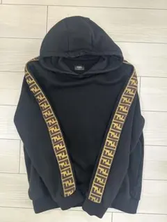 2026年最新】フェンディパーカーの人気アイテム - メルカリ