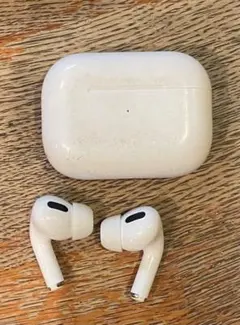 AirPods Pro 第2世代 正規品 充電ケースのみ 値下げ交渉可 - メルカリ
