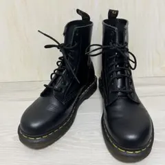 2026年最新】dr.martens 8ホール イングランドの人気アイテム - メルカリ