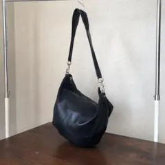 2026年最新】GUCCIハーフムーンホーボーの人気アイテム - メルカリ