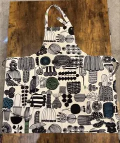 2026年最新】marimekko エプロン・三角巾の人気アイテム - メルカリ