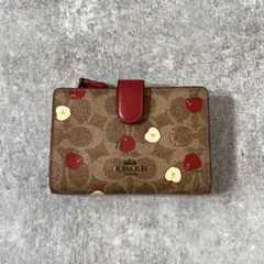 2026年最新】コーチ りんご 財布の人気アイテム - メルカリ