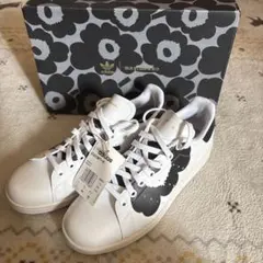 2026年最新】スタンスミス マリメッコ 26の人気アイテム - メルカリ