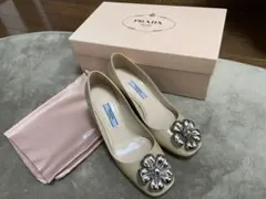 2026年最新】フラワーシューズ PRADAの人気アイテム - メルカリ